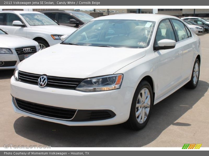 Candy White / Cornsilk Beige 2013 Volkswagen Jetta SE Sedan