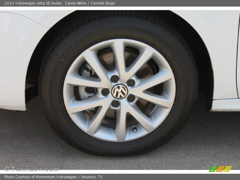 Candy White / Cornsilk Beige 2013 Volkswagen Jetta SE Sedan