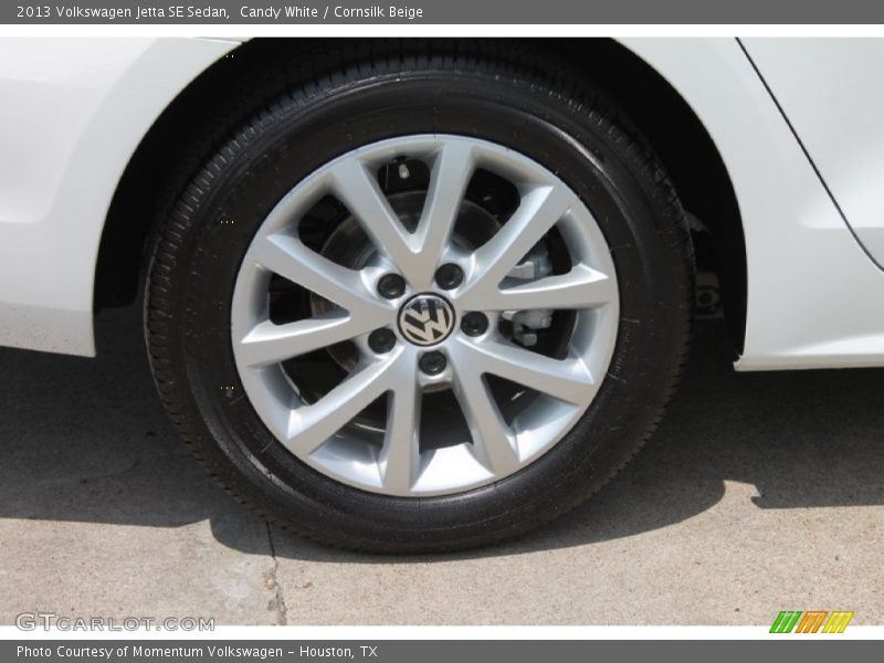 Candy White / Cornsilk Beige 2013 Volkswagen Jetta SE Sedan