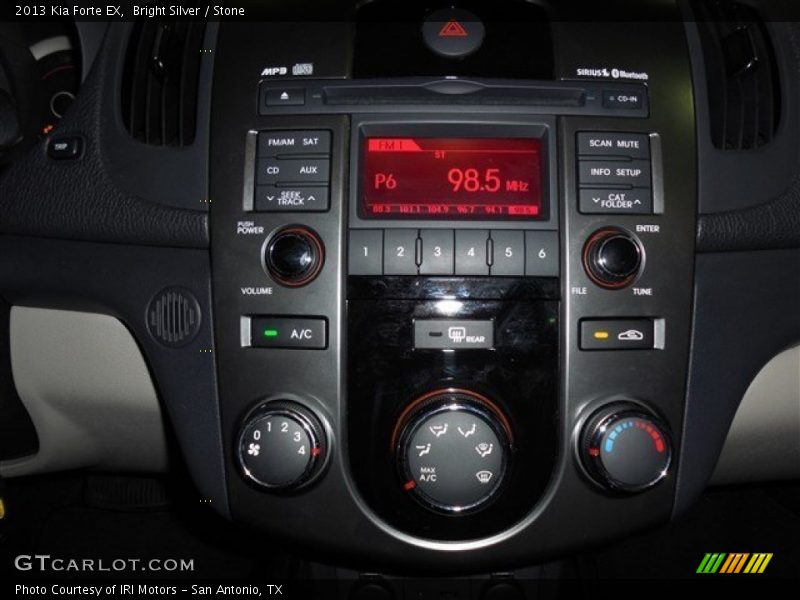 Bright Silver / Stone 2013 Kia Forte EX