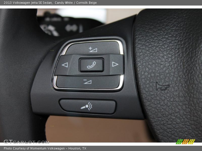 Candy White / Cornsilk Beige 2013 Volkswagen Jetta SE Sedan