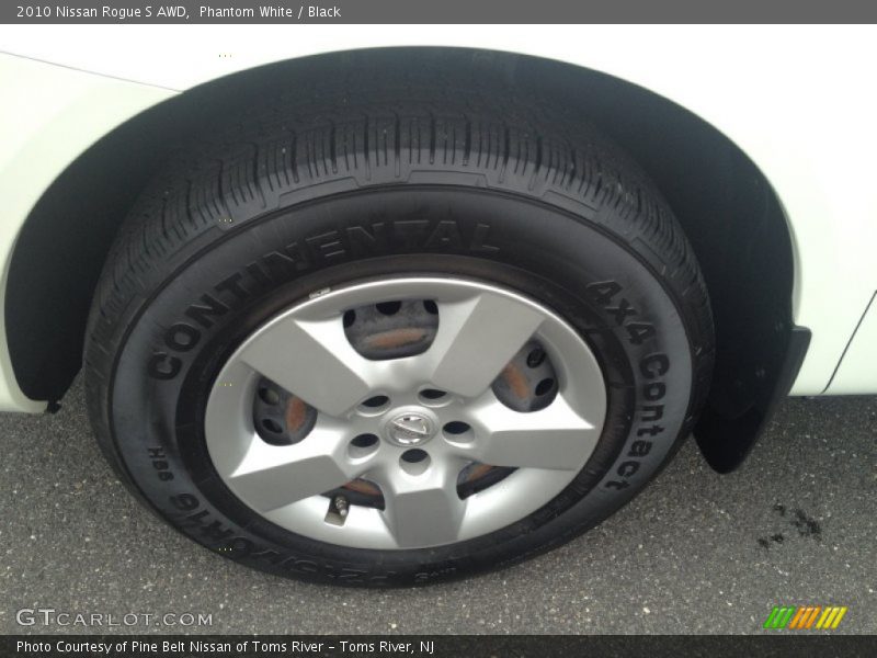Phantom White / Black 2010 Nissan Rogue S AWD