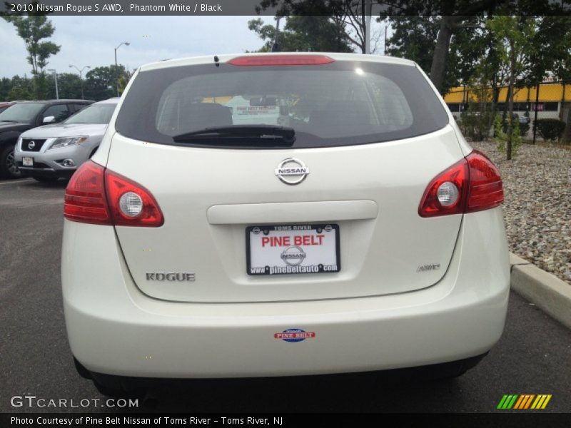 Phantom White / Black 2010 Nissan Rogue S AWD