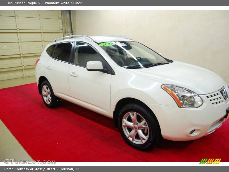 Phantom White / Black 2009 Nissan Rogue SL