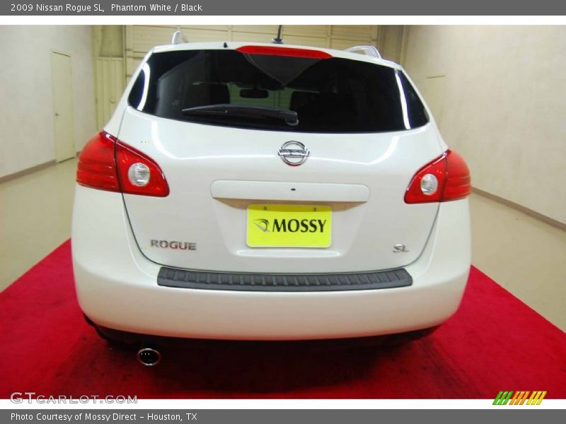 Phantom White / Black 2009 Nissan Rogue SL
