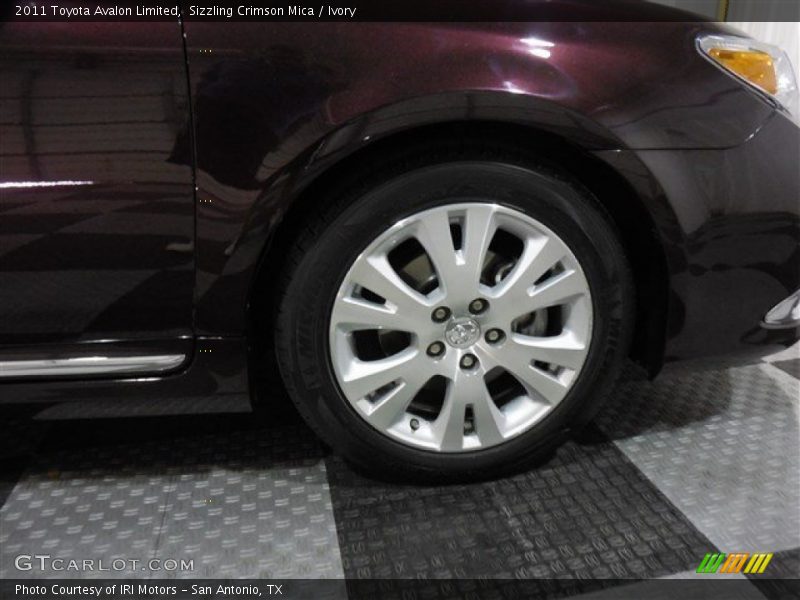 Sizzling Crimson Mica / Ivory 2011 Toyota Avalon Limited