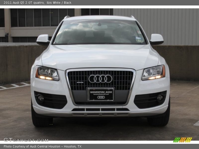 Ibis White / Black 2011 Audi Q5 2.0T quattro