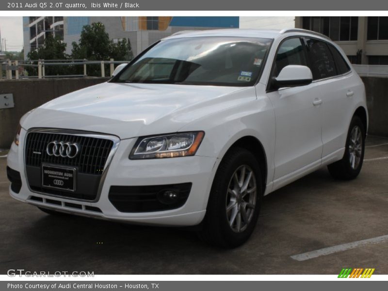 Ibis White / Black 2011 Audi Q5 2.0T quattro