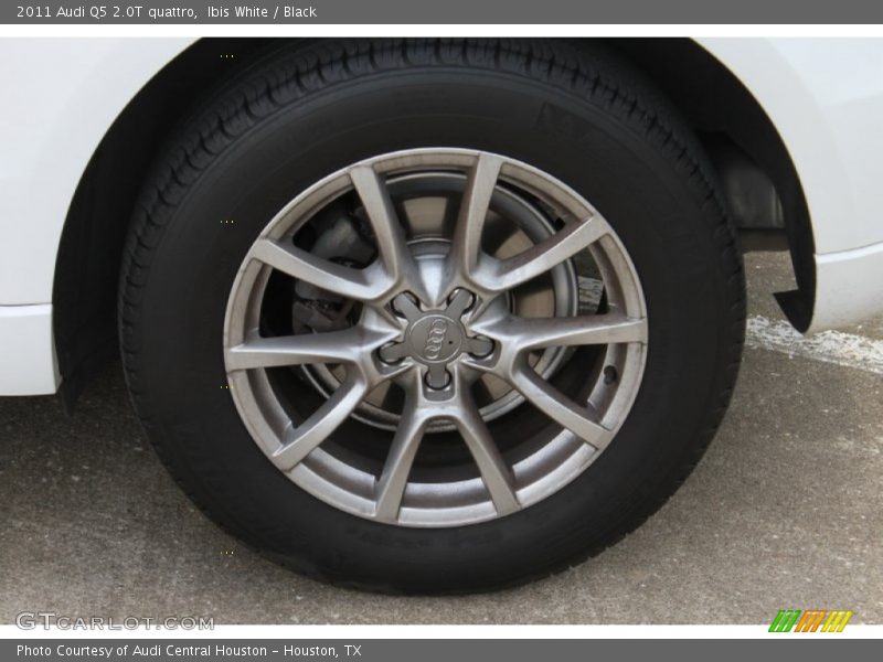 Ibis White / Black 2011 Audi Q5 2.0T quattro