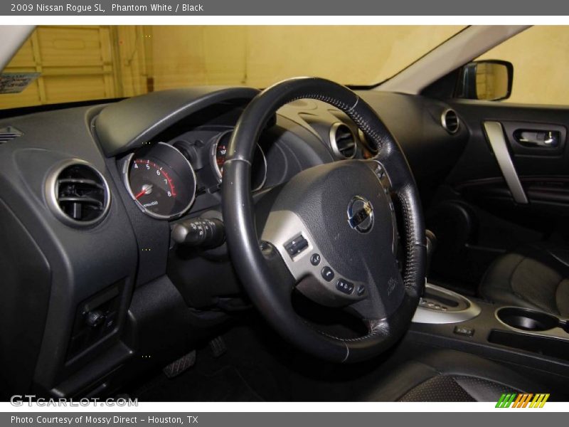 Phantom White / Black 2009 Nissan Rogue SL