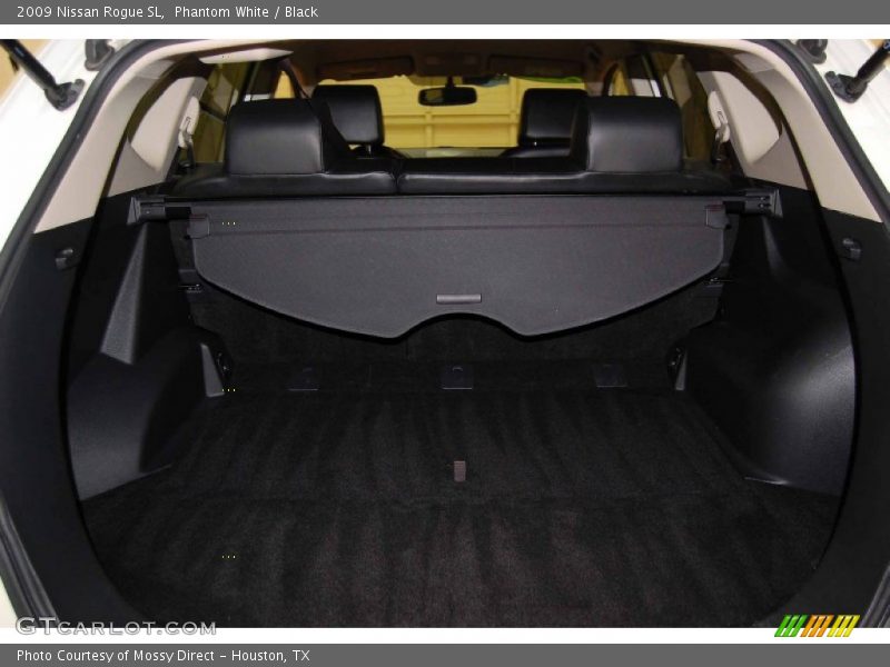 Phantom White / Black 2009 Nissan Rogue SL