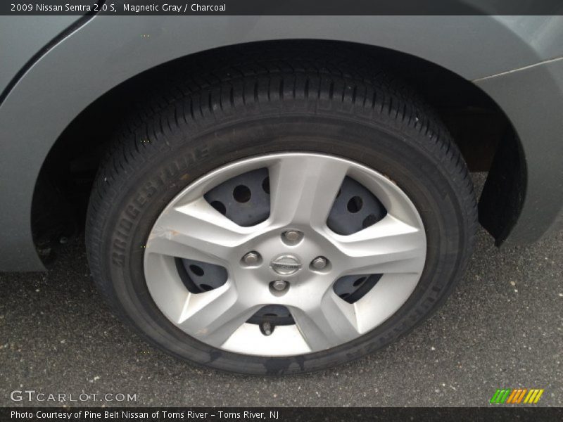 Magnetic Gray / Charcoal 2009 Nissan Sentra 2.0 S