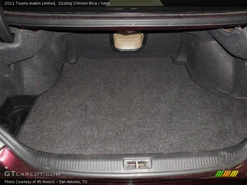 Sizzling Crimson Mica / Ivory 2011 Toyota Avalon Limited