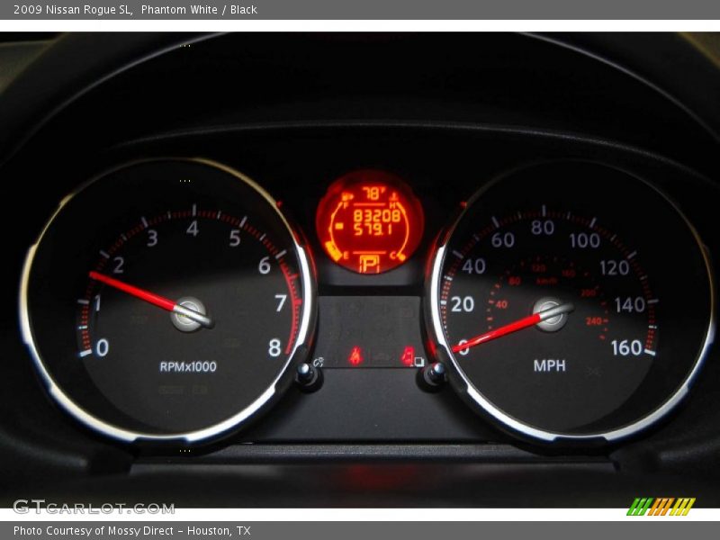 Phantom White / Black 2009 Nissan Rogue SL