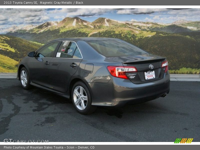 Magnetic Gray Metallic / Black 2013 Toyota Camry SE