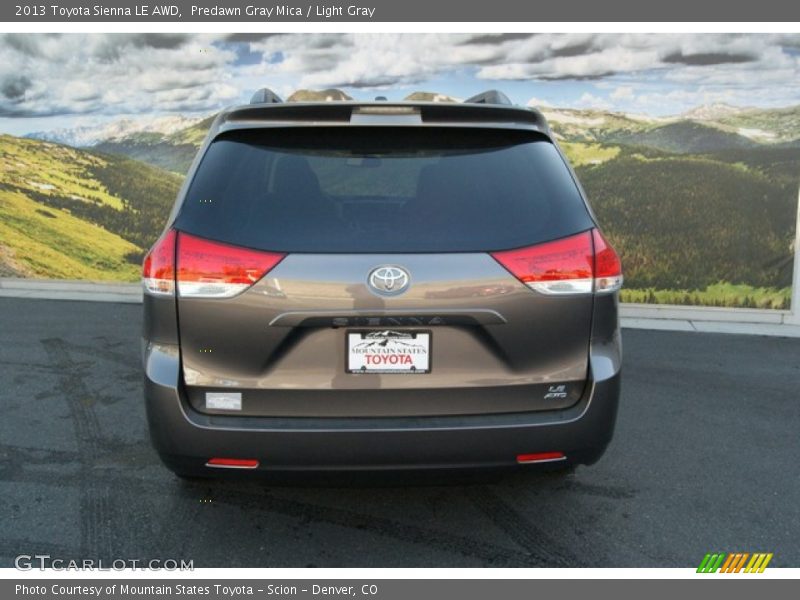 Predawn Gray Mica / Light Gray 2013 Toyota Sienna LE AWD