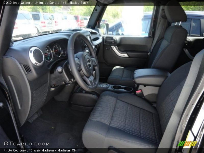Black / Black 2012 Jeep Wrangler Unlimited Sahara 4x4