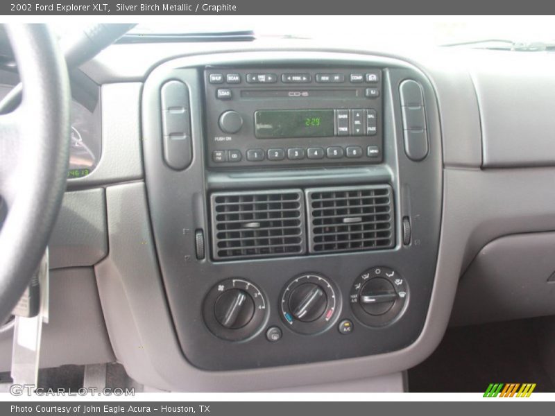 Controls of 2002 Explorer XLT