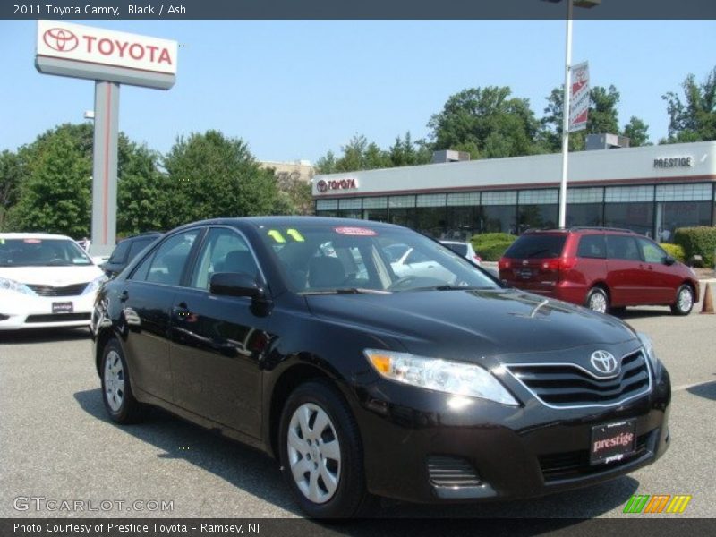 Black / Ash 2011 Toyota Camry