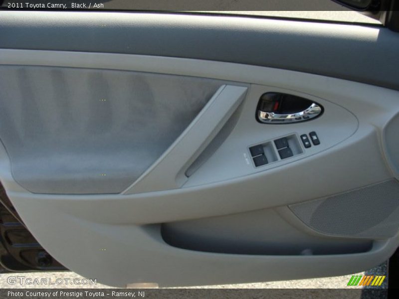 Black / Ash 2011 Toyota Camry