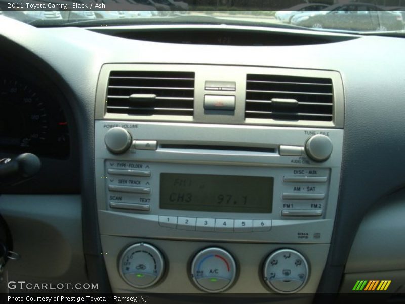 Black / Ash 2011 Toyota Camry