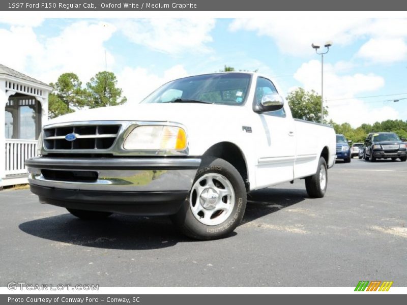 Oxford White / Medium Graphite 1997 Ford F150 Regular Cab