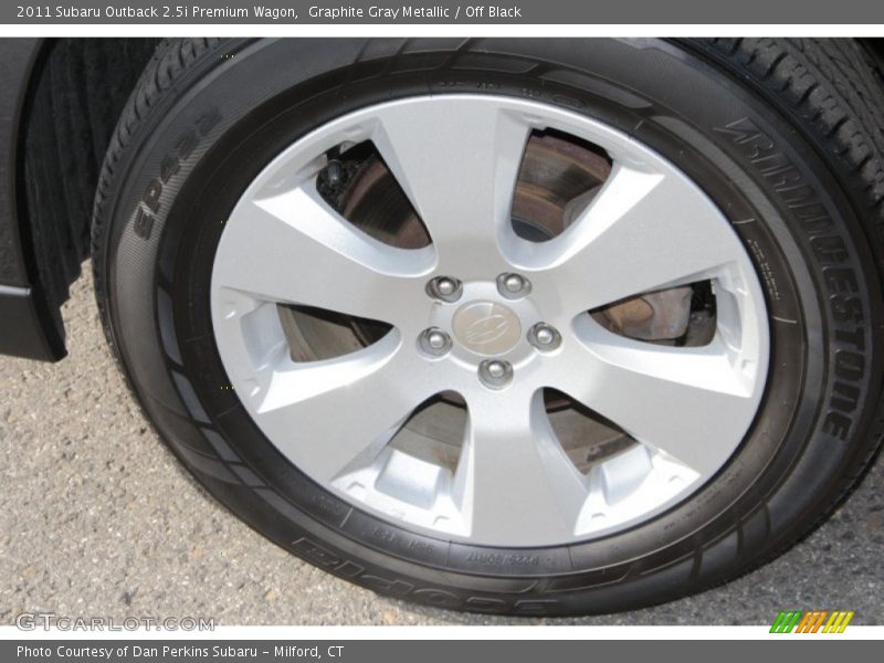 Graphite Gray Metallic / Off Black 2011 Subaru Outback 2.5i Premium Wagon