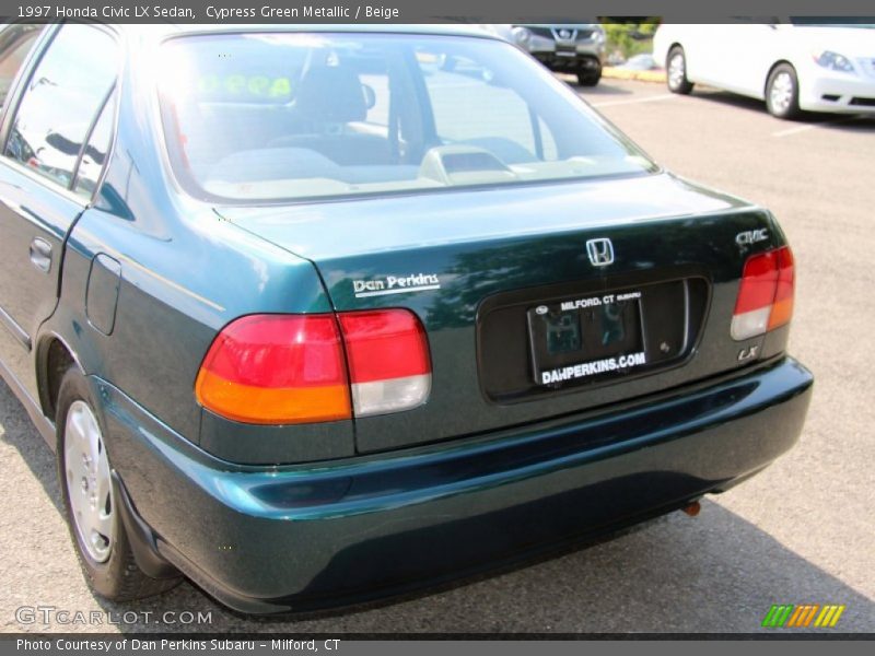 Cypress Green Metallic / Beige 1997 Honda Civic LX Sedan
