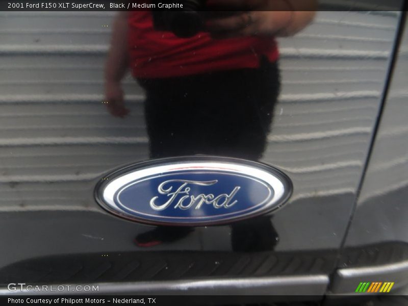 Black / Medium Graphite 2001 Ford F150 XLT SuperCrew