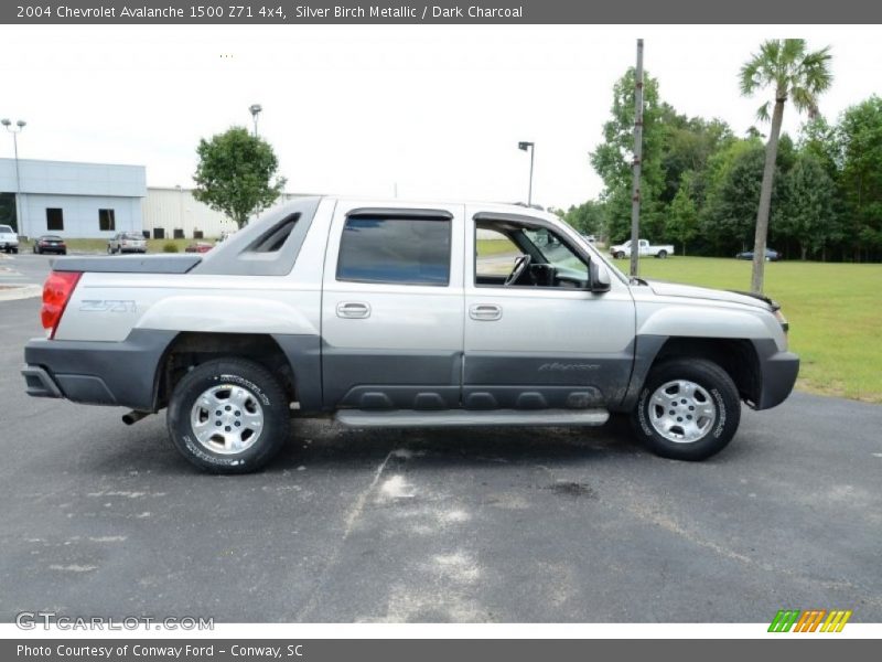 Silver Birch Metallic / Dark Charcoal 2004 Chevrolet Avalanche 1500 Z71 4x4