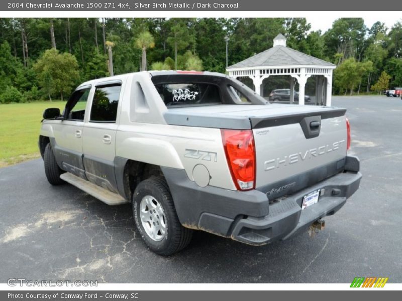 Silver Birch Metallic / Dark Charcoal 2004 Chevrolet Avalanche 1500 Z71 4x4