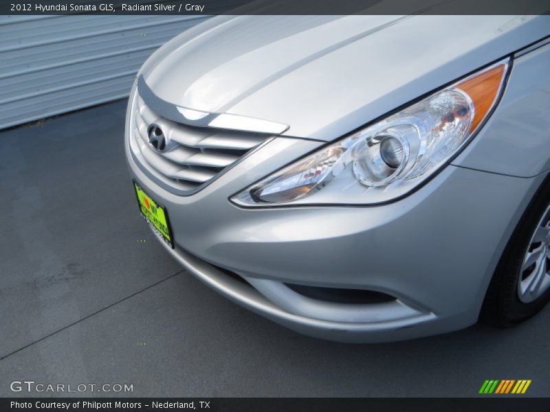 Radiant Silver / Gray 2012 Hyundai Sonata GLS