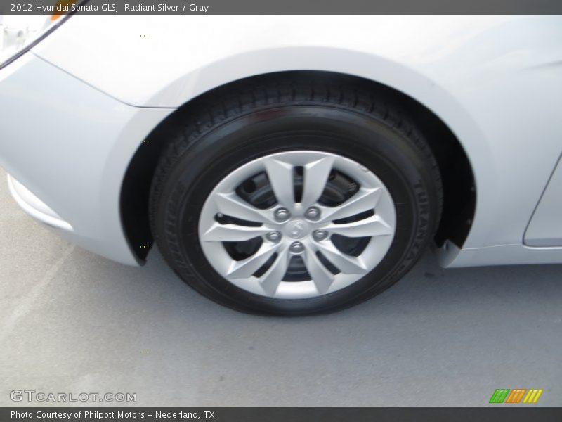Radiant Silver / Gray 2012 Hyundai Sonata GLS