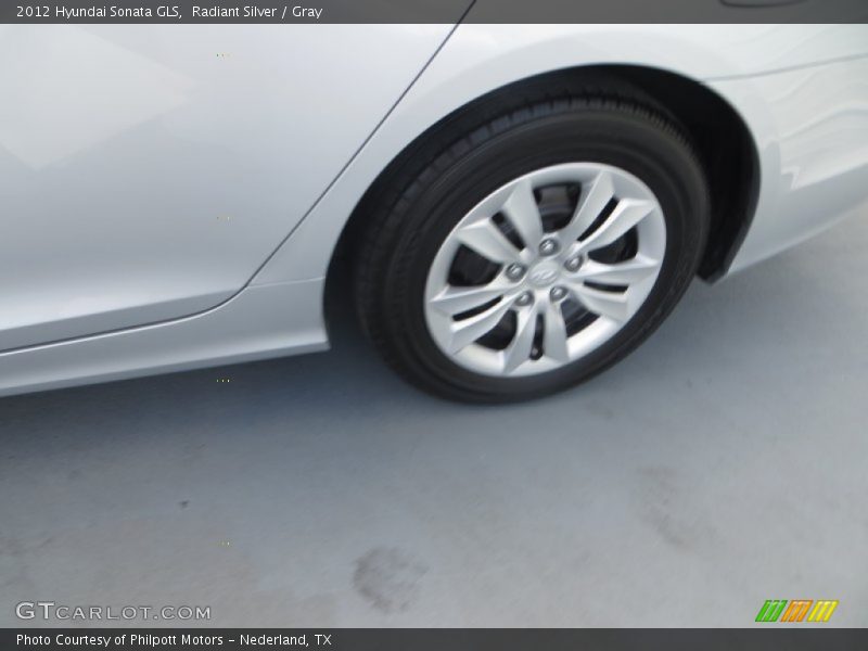 Radiant Silver / Gray 2012 Hyundai Sonata GLS
