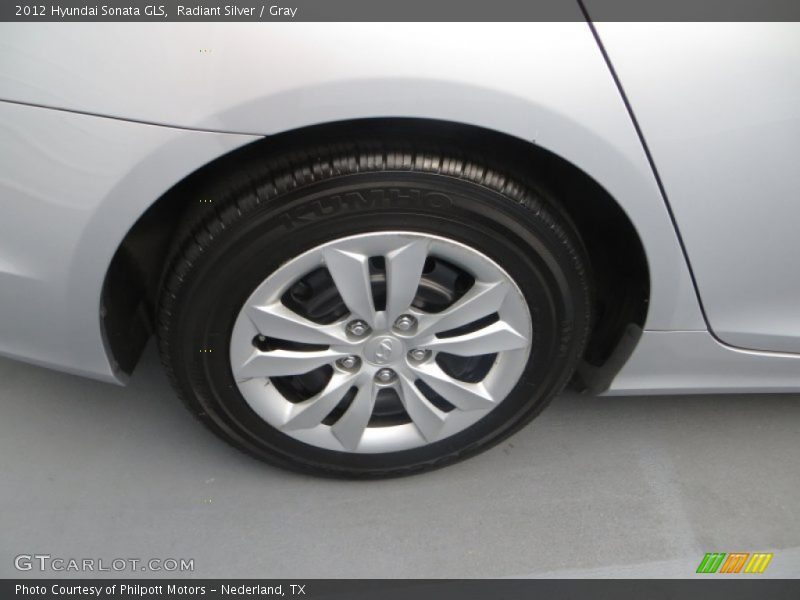 Radiant Silver / Gray 2012 Hyundai Sonata GLS