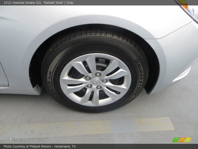 Radiant Silver / Gray 2012 Hyundai Sonata GLS