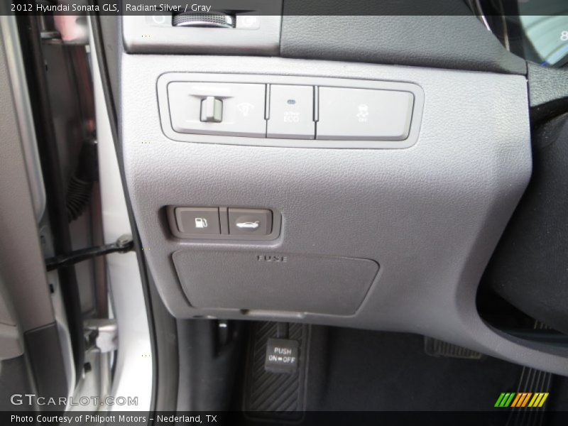 Radiant Silver / Gray 2012 Hyundai Sonata GLS
