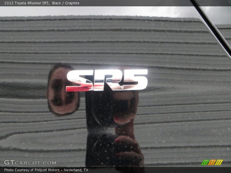 Black / Graphite 2013 Toyota 4Runner SR5