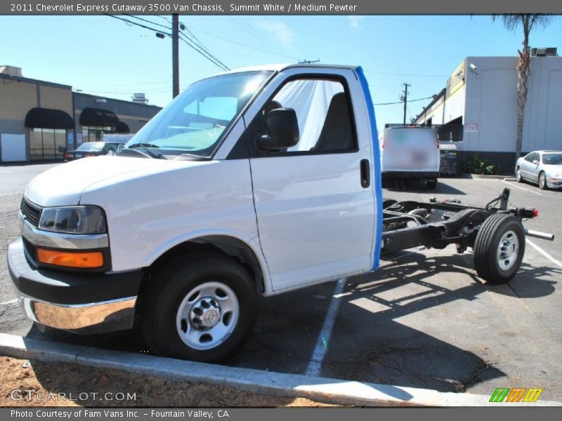 Summit White / Medium Pewter 2011 Chevrolet Express Cutaway 3500 Van Chassis