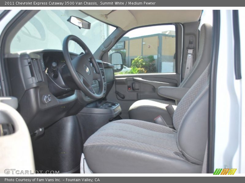 Summit White / Medium Pewter 2011 Chevrolet Express Cutaway 3500 Van Chassis