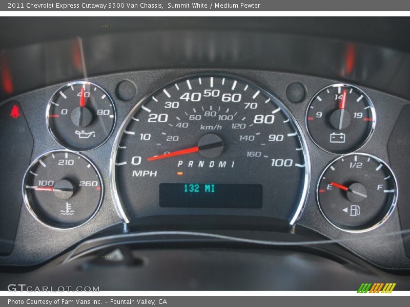 Summit White / Medium Pewter 2011 Chevrolet Express Cutaway 3500 Van Chassis