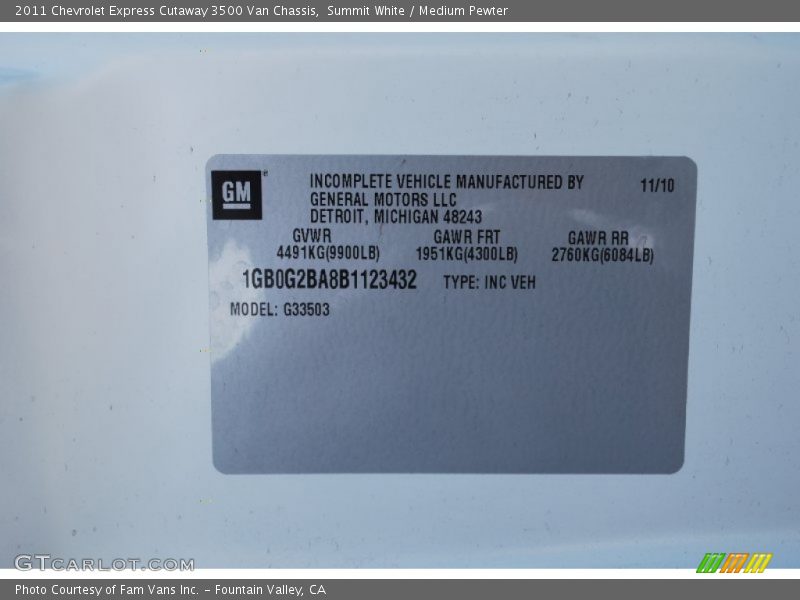 Summit White / Medium Pewter 2011 Chevrolet Express Cutaway 3500 Van Chassis