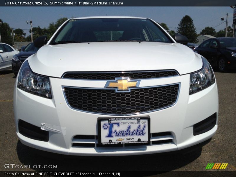 Summit White / Jet Black/Medium Titanium 2014 Chevrolet Cruze LS