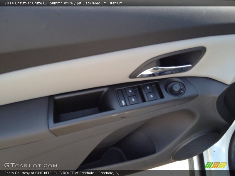 Summit White / Jet Black/Medium Titanium 2014 Chevrolet Cruze LS
