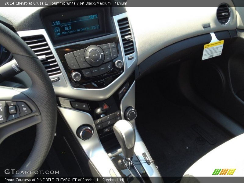 Summit White / Jet Black/Medium Titanium 2014 Chevrolet Cruze LS