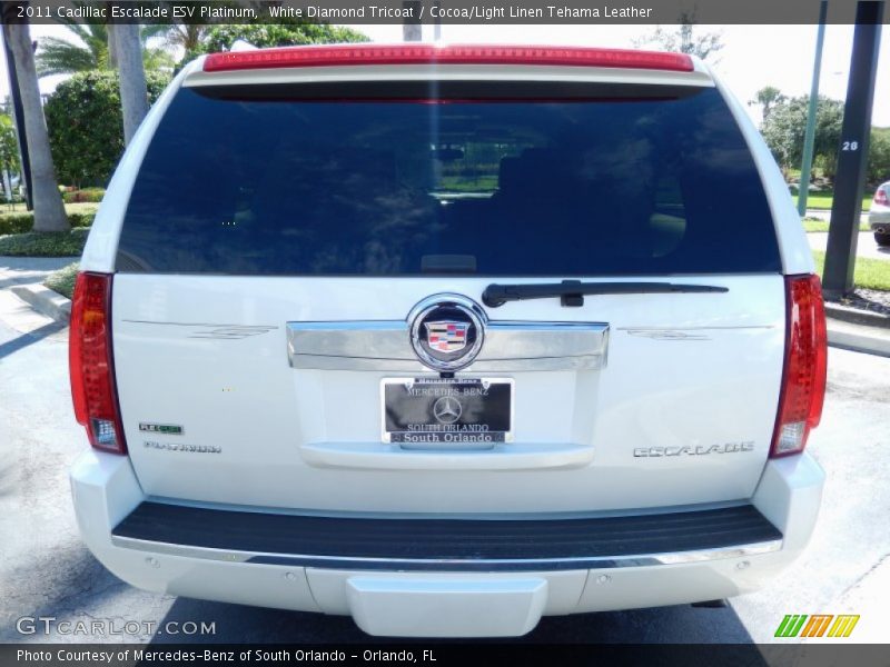 White Diamond Tricoat / Cocoa/Light Linen Tehama Leather 2011 Cadillac Escalade ESV Platinum