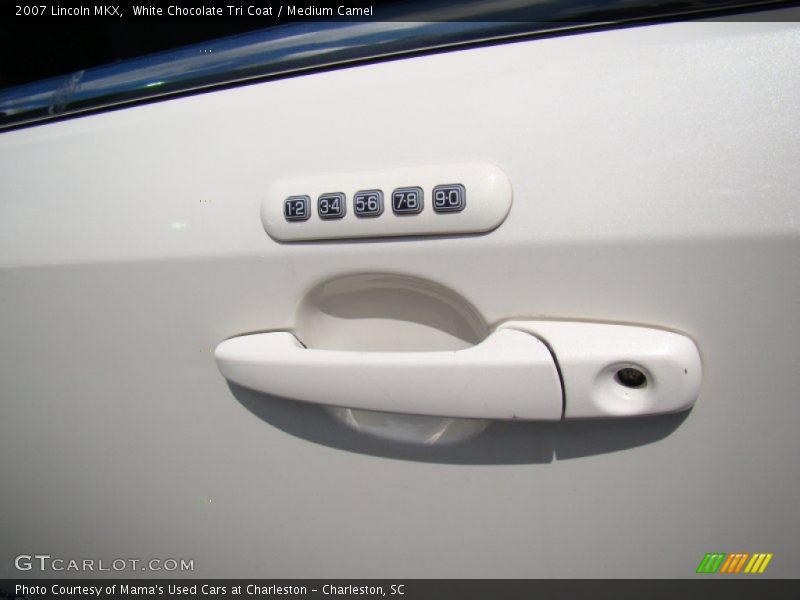 White Chocolate Tri Coat / Medium Camel 2007 Lincoln MKX