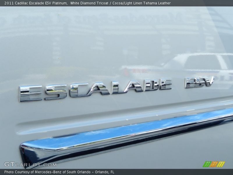  2011 Escalade ESV Platinum Logo