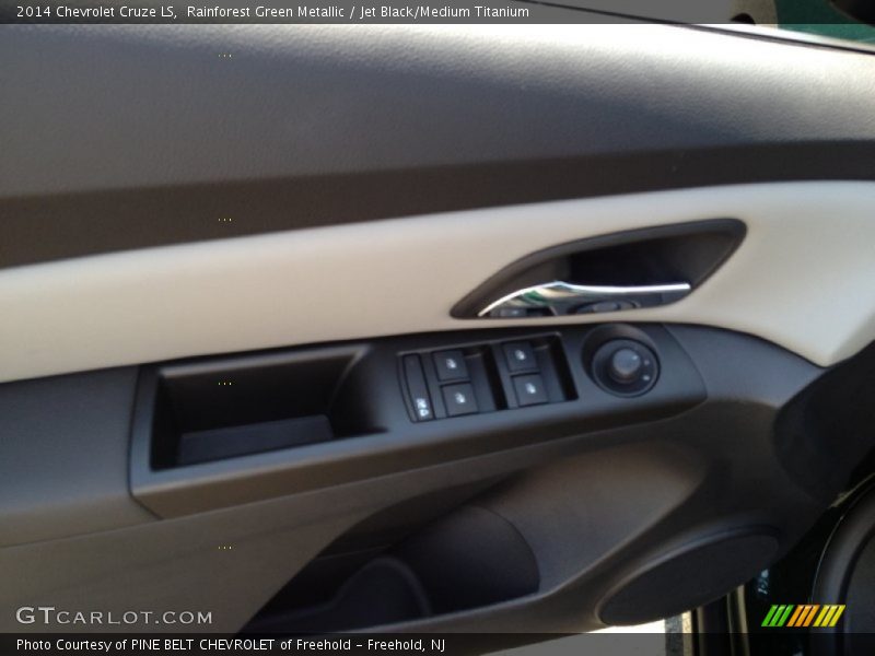 Rainforest Green Metallic / Jet Black/Medium Titanium 2014 Chevrolet Cruze LS