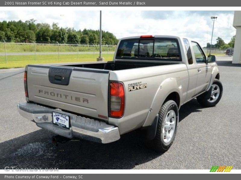 Sand Dune Metallic / Black 2001 Nissan Frontier SC V6 King Cab Desert Runner